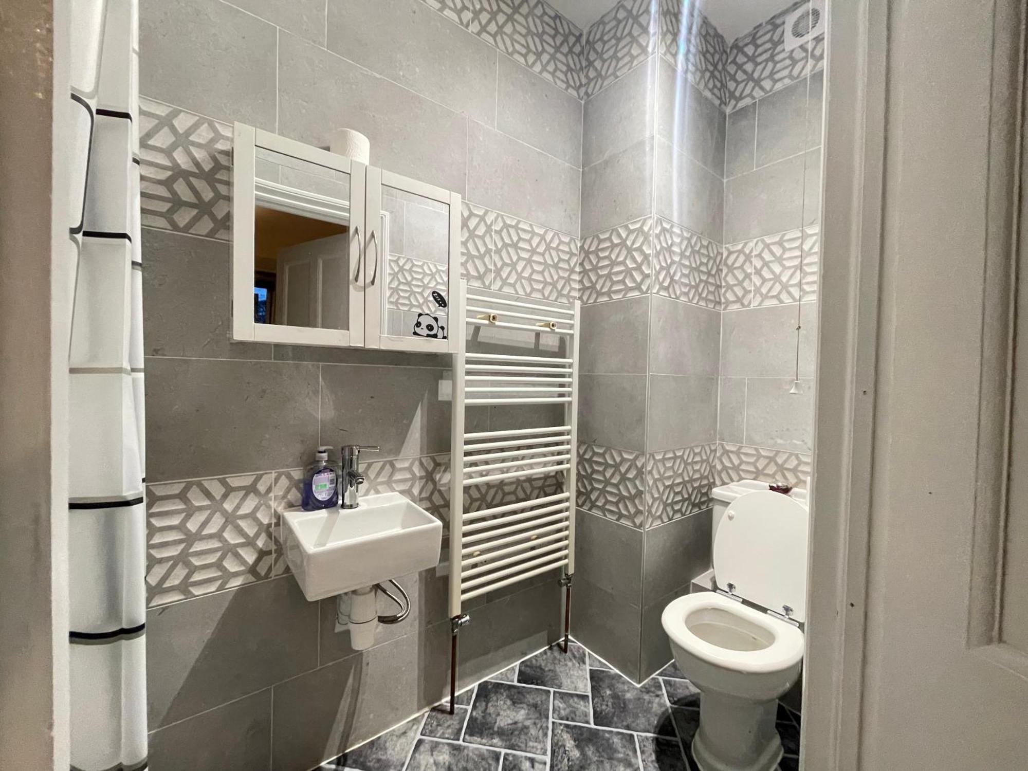 Room With Private Bathroom And Shared Kitchen Londres Exterior foto